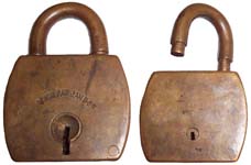 “E.T.F. PAT. JAN 8·95”. 2 13/16″ high x 2″ wide x 1/2″ deep. Brass body. Brass s