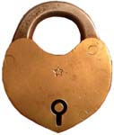 ★. 2 3/4″ high. Brass body. Steel shackle. The reverse of the lock is blank.