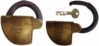 “KAYE’S PATENT 93 High Holborn London” – Steel Shackle