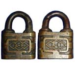 “A-B” – Plain Shackle