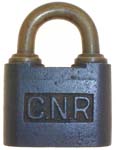 “C.N.R”. Steel body. Brass shackle. Keyway: Flat.