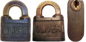 "OLIVER" - Flat Shackle