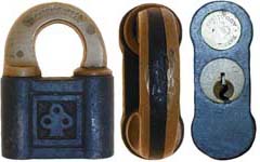 “P.G.L. & C. CO.” – “YALE”. Steel body. Brass shackle. Keyway: Paracentric. “P.G