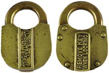 “ILLINOIS CENTRAL” – “SIGNAL” – “REMOVE KEY WHEN LOCKING” – Flat Shackle