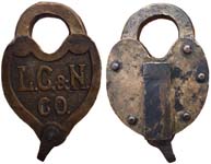 “L.C.&N. CO.”. Brass body. Brass shackle.