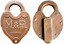 “M.&R.” – “E.. R R OOK”. Brass body. Brass shackle.