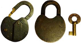 ★. 3 5/16″ high x 2 3/8″ wide x 11/16″ deep without dust guard x 7/8″ deep with