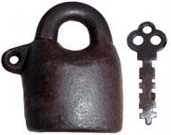 ★. 2 1/2″ high. Iron body. Iron shackle.