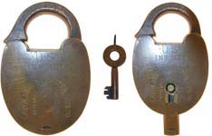 “U.S. INT REV”. 3 3/8″ high x 2 3/8″ wide x 7/8″ wide. Bronze body. Bronze shack