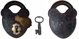 “D. M & Co”. 5 1/4″ high x 3 7/8″ wide. Iron body. Iron shackle.