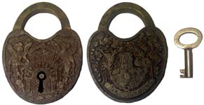 “PATENT 29242” – “Yom Fels Zum Meer” – Brass Shackle