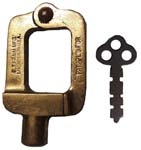 “E. T. FRAIM MFG. LANCASTER. PA. U.S.A. PAT.APL’D FOR”. 2 5/8″ high x 1 5/8″ wid