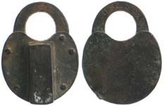 “U.S.& S. CO.” – Large Shackle. 1 1/2″ wide. (Actual: 1.974″ high x 1.496″ wide